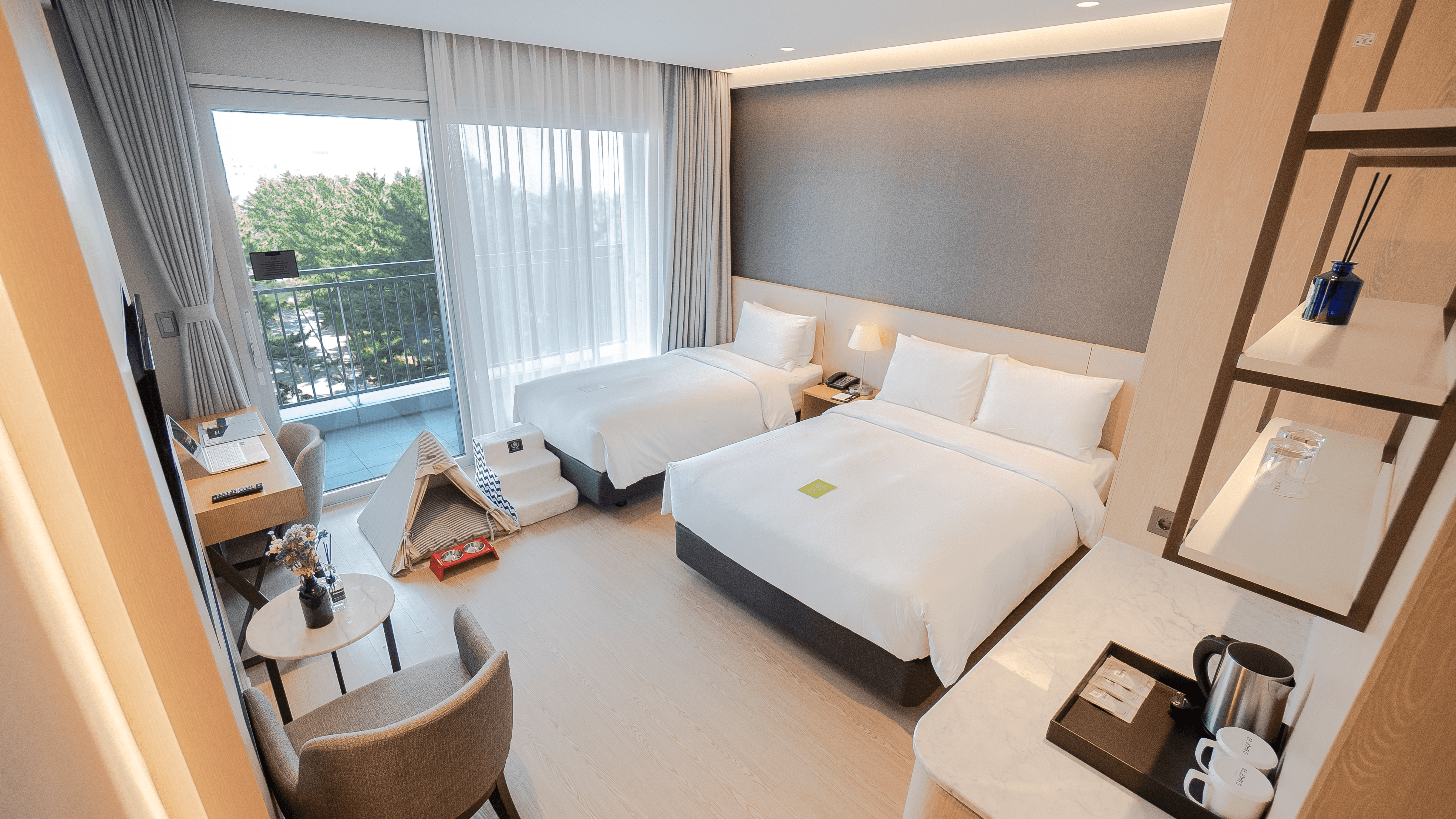room-card-img-1